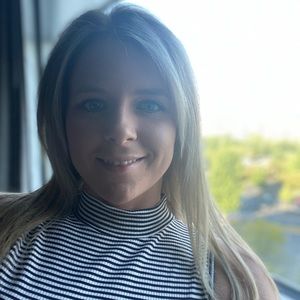 Meet your Posher, Shaina